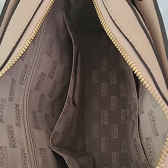 Michael Kors Beige Crossbody Bag - Picture 8 of 11